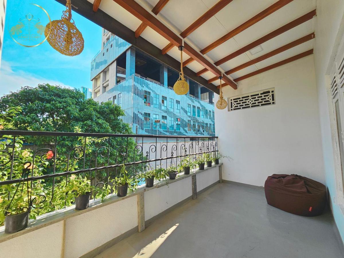 Galle Face Terrace Hostel By Tourlux Коломбо Екстер'єр фото