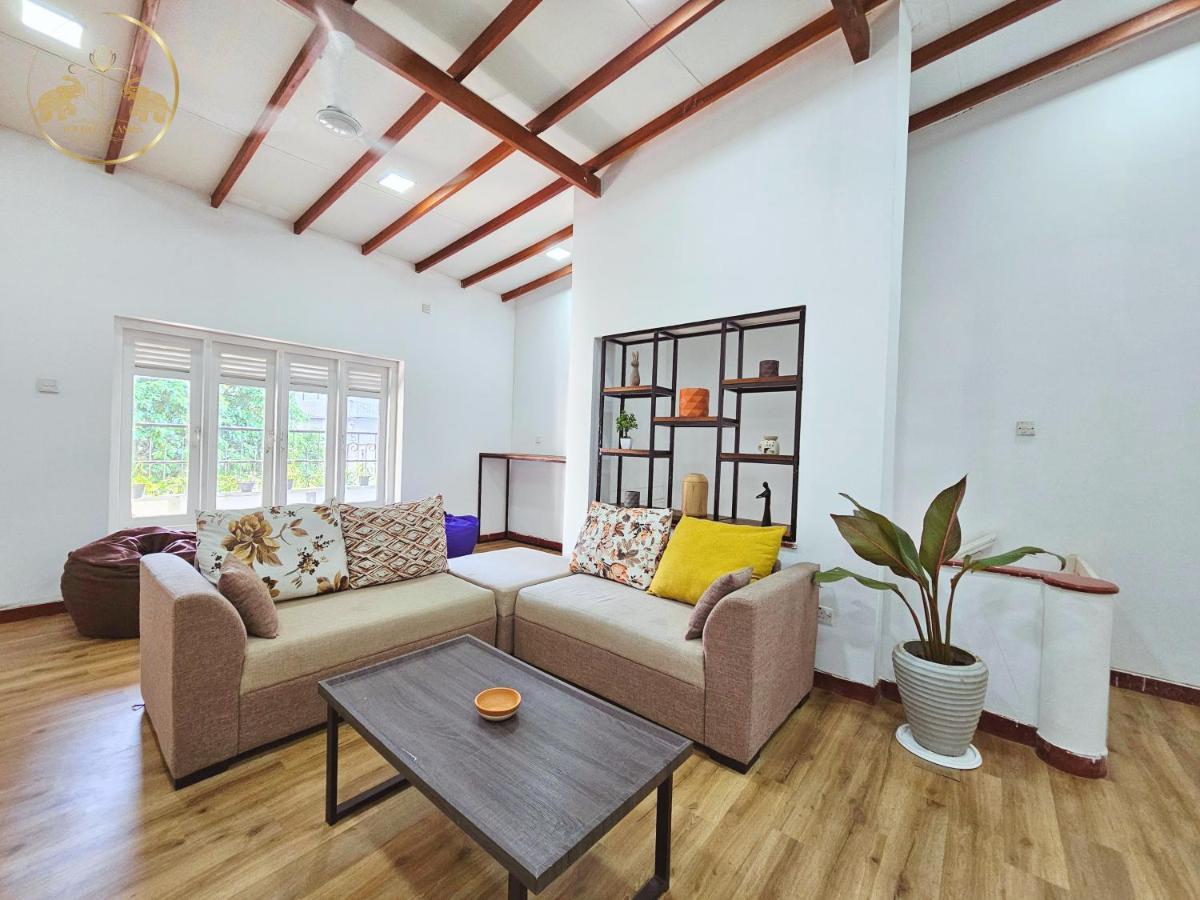 Galle Face Terrace Hostel By Tourlux Коломбо Екстер'єр фото